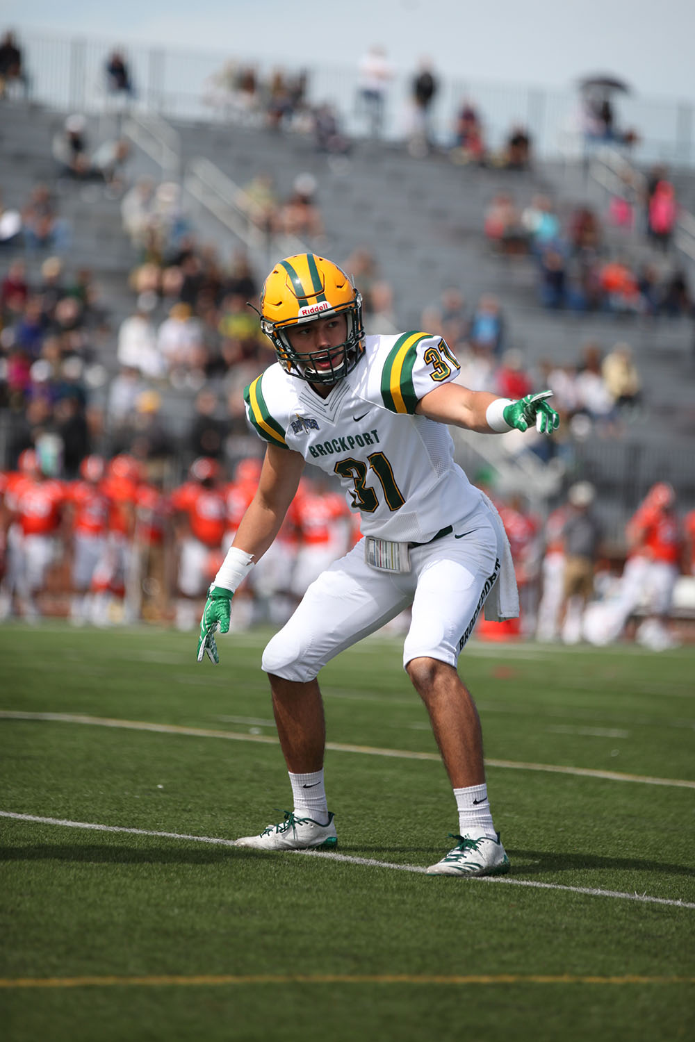 Matt Arita checking with the sidelines