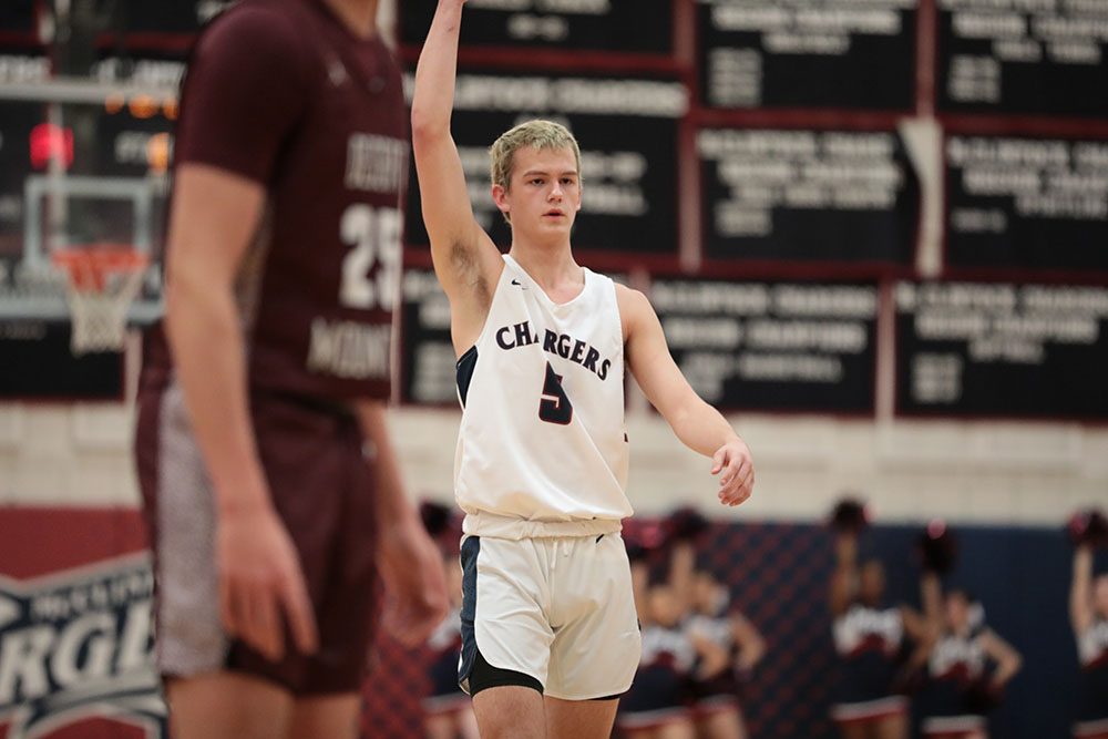 McClintock vs Desert Mtn. Calling for the ball