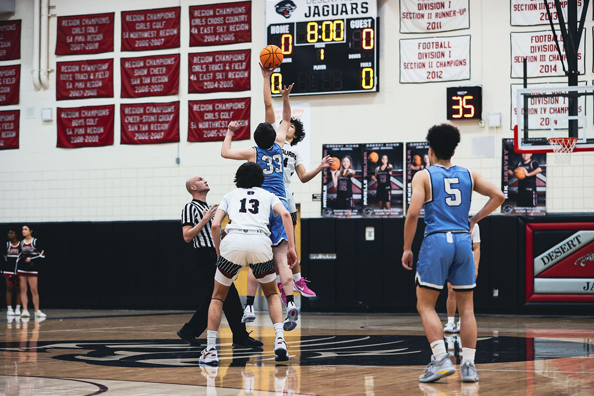 DRHS vs Gila River Jumpball